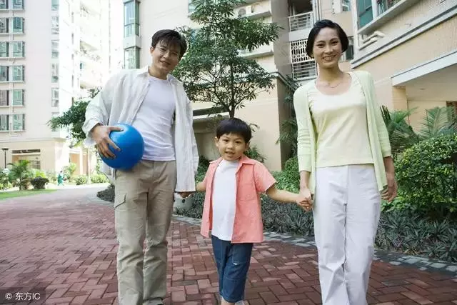 每逢周末,小舅子都接兒子去他家住,好奇去探望,我立馬往家趕