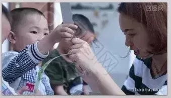 為什麼幼兒園經常換老師呢!背後的苦有誰知?