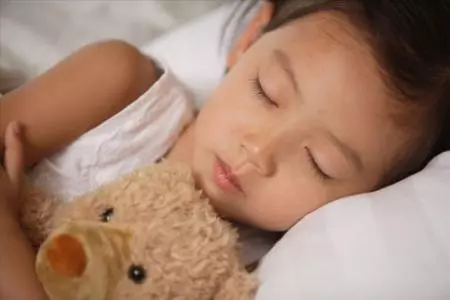 夏季幼兒園孩子午睡的這些事,家長幼師都要知道!