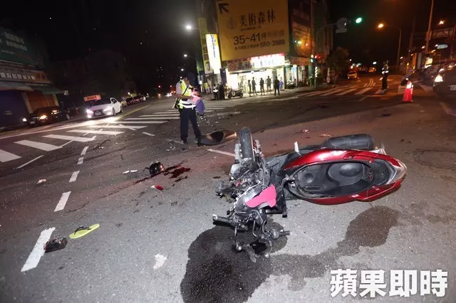高雄計程車疑轉彎過快 撞飛父女3人釀1死1命危 - sabrinachu | FUN01 創作分享