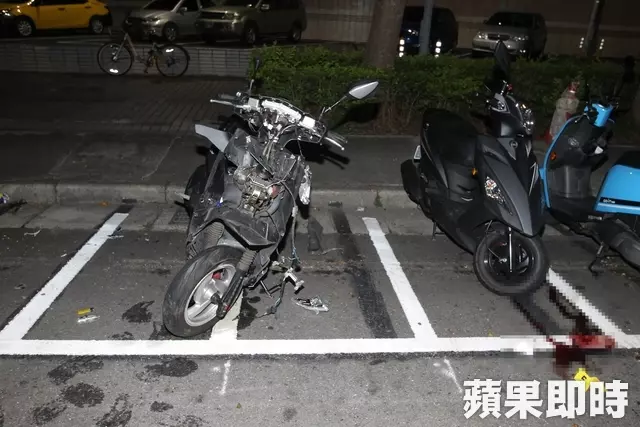 機車違規迴轉釀追撞 2騎士重傷送醫 - sabrinachu | FUN01 創作分享
