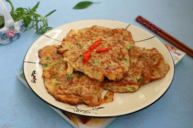 用它配雞蛋,煎一煎快速出鍋,咸香開胃,餸飯拌粥吃不膩