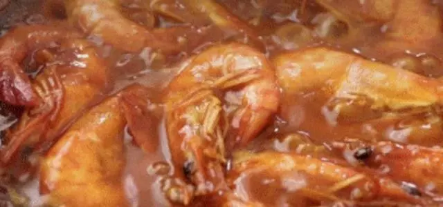 超簡單的·油燜大蝦·做法 超級下飯 快做給自己心愛的人吃吧