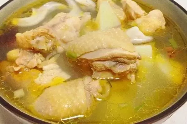 雞湯要這麼燉才好喝，比排骨湯更香比魚湯更鮮，很多人都燉錯了！