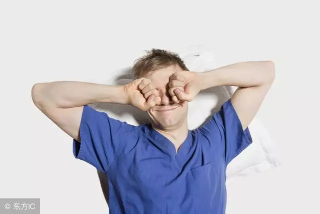 早上起床眼乾、眼屎多,可能預示5種病!希望你別等出事才發現