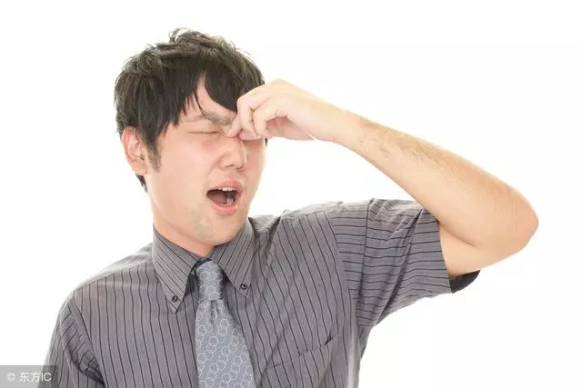 早上起床眼乾、眼屎多,可能預示5種病!希望你別等出事才發現