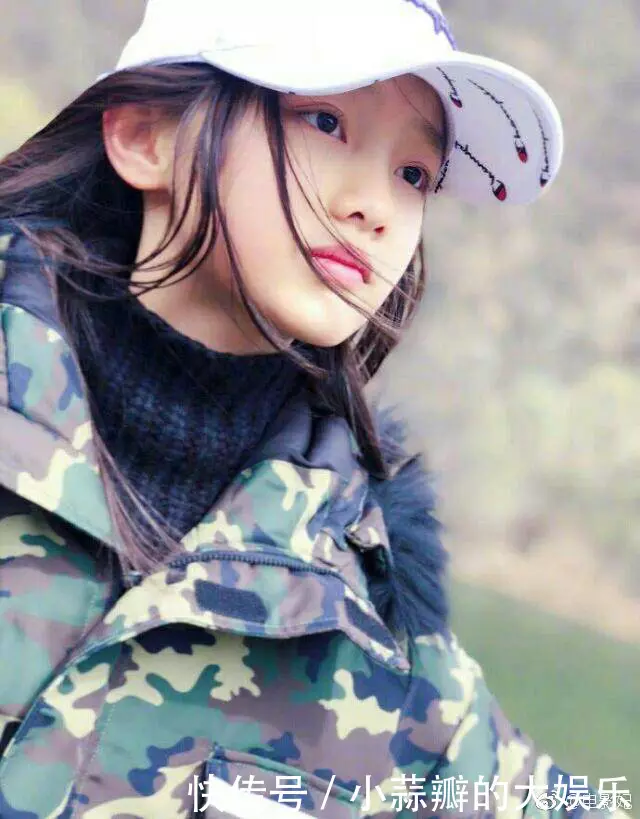 趙薇女兒首曝光,讓人眼前一亮,網友:顏值甩王菲女兒李嫣一條街!