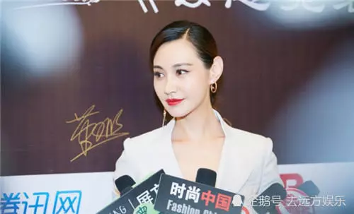 38歲的她復出了,以後就沒baby什麼事了,網友:高仿和正品就是不一樣!