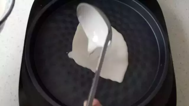 最簡單,最神奇肉餅做法,不揉面,不搟麵,筷子攪一攪,早餐搞定