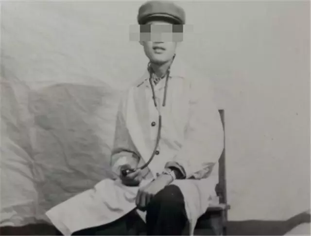 姐姐因恨妹妹二十年不往來,兒子結婚時才知妹妹二十年前就已過世