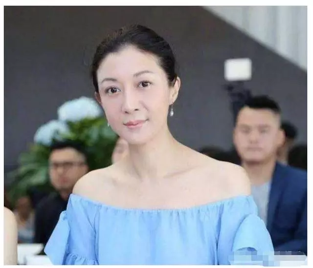 正式與女兒斷絕關係?吳綺莉發舊照聲稱小龍女一點也不像自己~