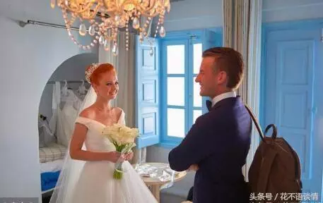 婆婆說房子漏水,我給轉帳兩萬,回婆家一趟,進門我愣住了