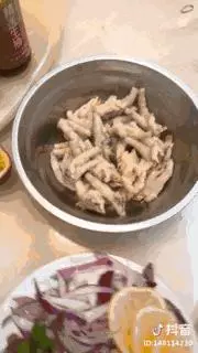 自製網紅檸檬雞爪,剛端上桌就被人啃完!