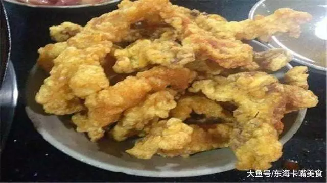 油炸酥肉時，用澱粉好還是麵粉好，四川大廚教你一招，不要弄錯了