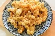 油炸酥肉時，用澱粉好還是麵粉好，四川大廚教你一招，不要弄錯了