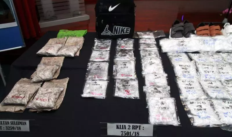 帶禮去韓國 賞免費旅遊 毒販招攬毒驢.還教通關技巧