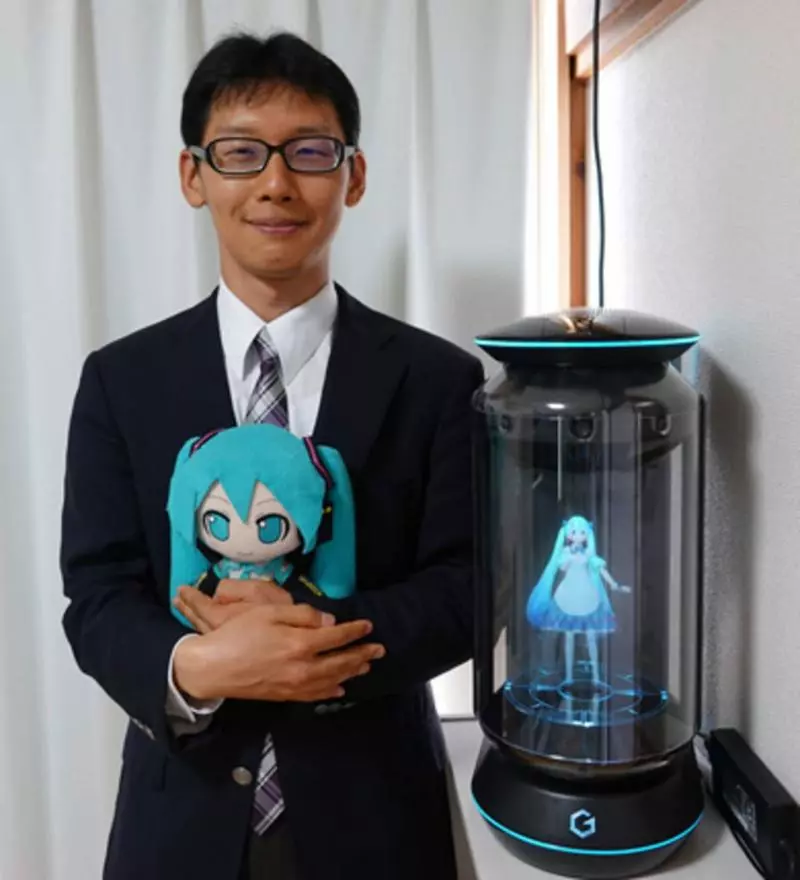 靠著虛擬角色治癒心靈,日本35歲男性將與初音未來舉辦結婚典禮