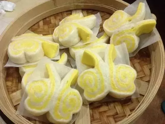 蒸饅頭別再用麵粉了,加點它,一口氣能吃十個!