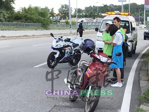 「少女從高架天橋墜下身亡」出現新線索!網友:這就是皇家警察訓練出來的警察!