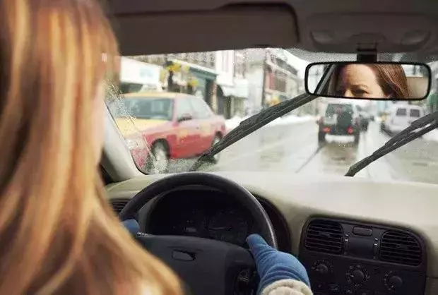 剎車油門合二為一,日本這個發明號稱:拯救女司機