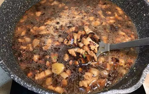 滿是肉香的家常滷肉飯,居家解饞的不二之選