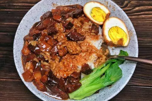滿是肉香的家常滷肉飯,居家解饞的不二之選