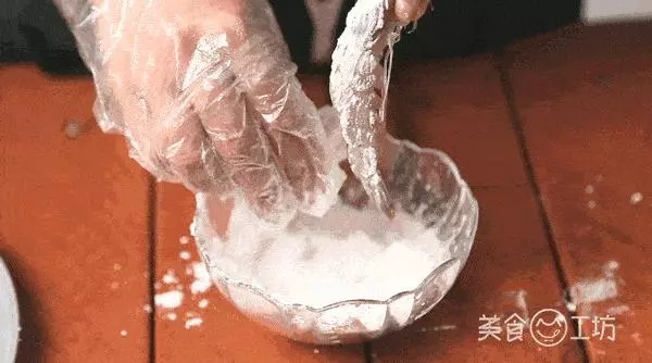 酥到掉渣的大蝦做法,好吃到連殼都不剩!