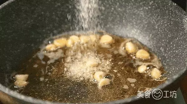 酥到掉渣的大蝦做法,好吃到連殼都不剩!