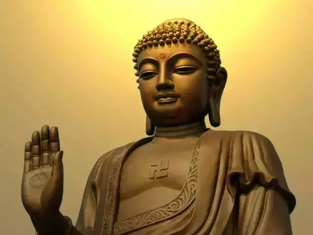 擁有這幾種特徵的人,身上都會帶著一份貴氣