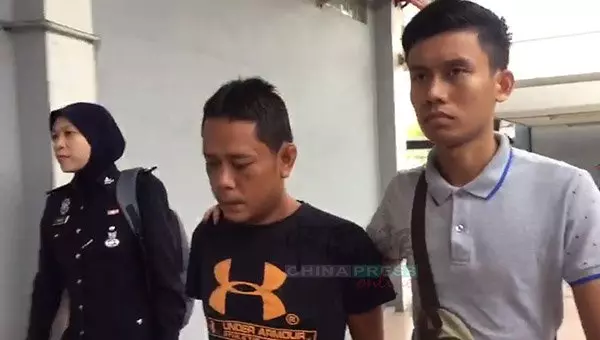 公然摸少女臀部 青年承認非禮罪