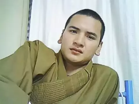 他自述出家因緣,拒做豪門女婿,隻身去了一座荒村破廟!
