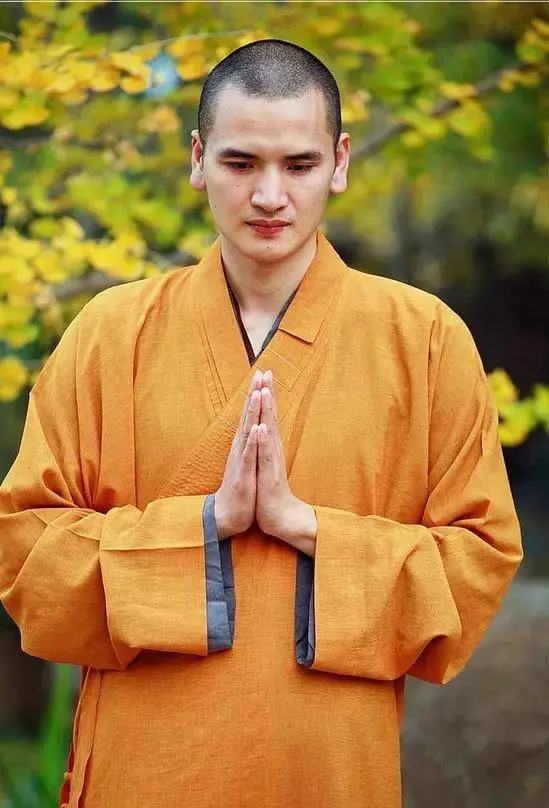 他自述出家因緣,拒做豪門女婿,隻身去了一座荒村破廟!