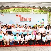 央視再捧柯文哲!讚柯宋配跨越藍綠已成氣候