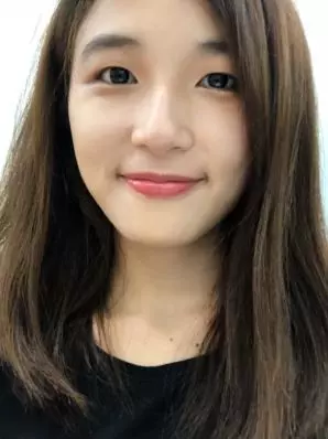 【原來是馬來西亞人!】在中國為首相示範Proton系統的美女是大馬獨中生!「我真的很激動」