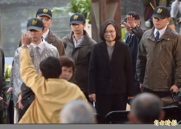 "拒馬"總統3個月動員16萬兵警,花費數億百姓血汗錢,居然還是怪馬英九!?