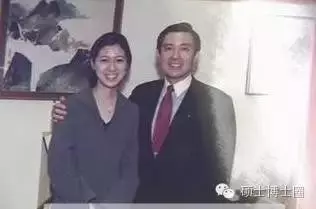 她擁有一張明星臉,不靠父親特權,低調攻讀博士,穿著連像樣的品牌都沒有,這就是馬唯中...