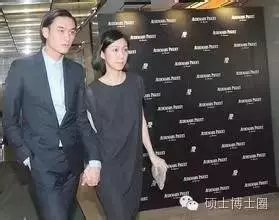 她擁有一張明星臉,不靠父親特權,低調攻讀博士,穿著連像樣的品牌都沒有,這就是馬唯中...