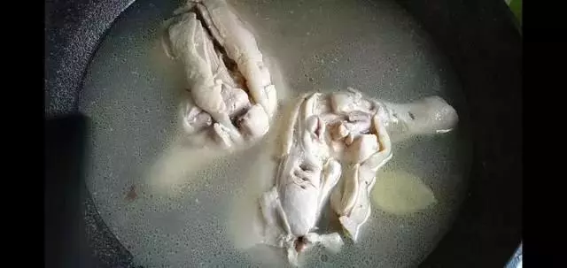 下鍋就鼓大泡的大餅做法,15秒出鍋,卷啥都很美味!