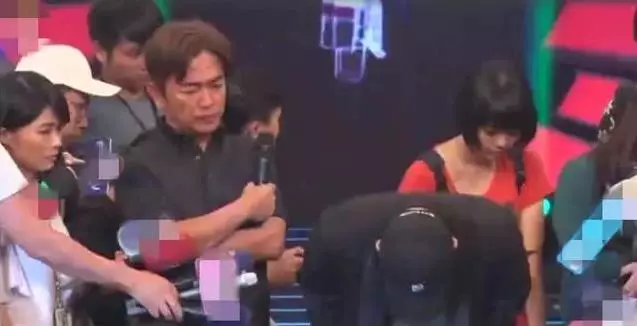 吳宗憲兒子要炸臺北市政府拉全民給女友陪葬,吳宗憲怒駡兒子不知天高地厚,中斷兒子23天演藝生涯,真可惜!