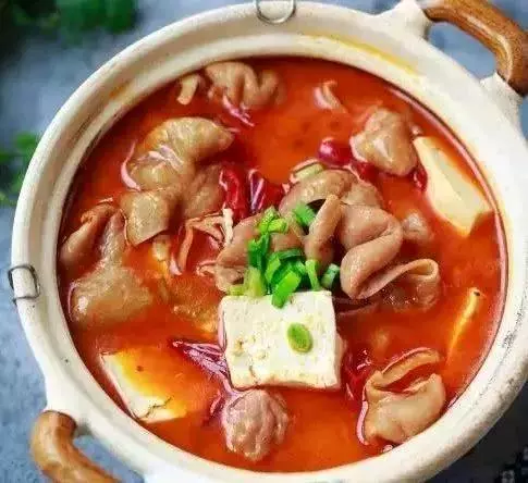 這道菜,我家隔三差五做一次,每次做一鍋都不夠吃,連湯都不剩!