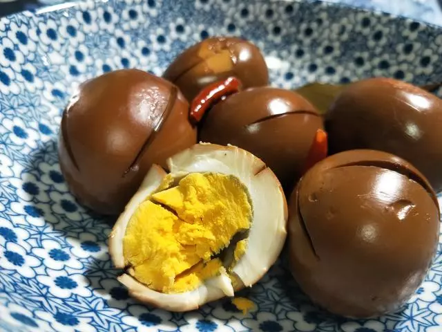 只需一罐啤酒，鹵出來的雞蛋鮮香入味更好吃，老公連吃6個還想要