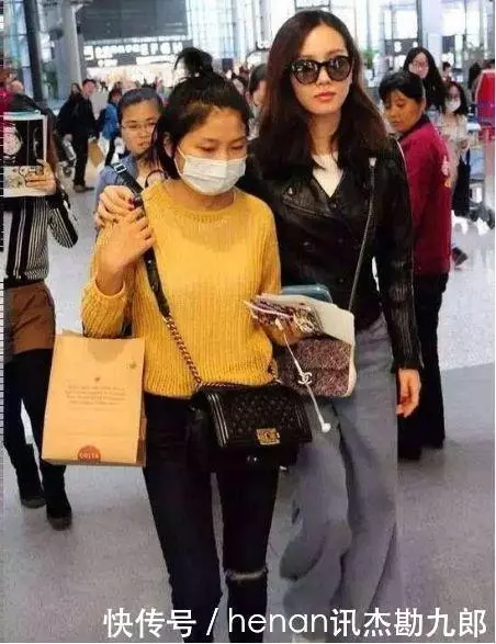 明星對助理的態度:熱巴搞怪,楊冪撒嬌,她卻讓助理跪地半小時!