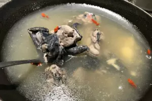 徐巧芯、王鴻薇為責任里互槓 鏡頭前互祭眼淚攻勢