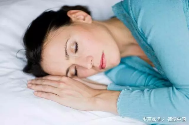 老中醫教你,養生睡眠法:這樣睡,助你防百病,活百歲!