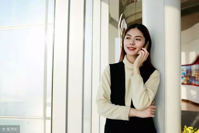 我給老家打錢,妻子接了她家一個電話,竟吵架鬧離婚