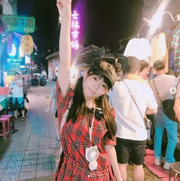 深夜買鹽酥雞碰上雄偉女神「太大」擋住菜單網友困擾:給我來兩粒皇包 -