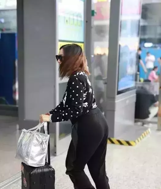 阿嬌這婚後發福也太嚴重了吧,愛情真是貨真價實的催肥藥……