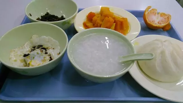 早上起床後先吃早飯,還是先刷牙?聰明的人,都不會犯這個錯誤