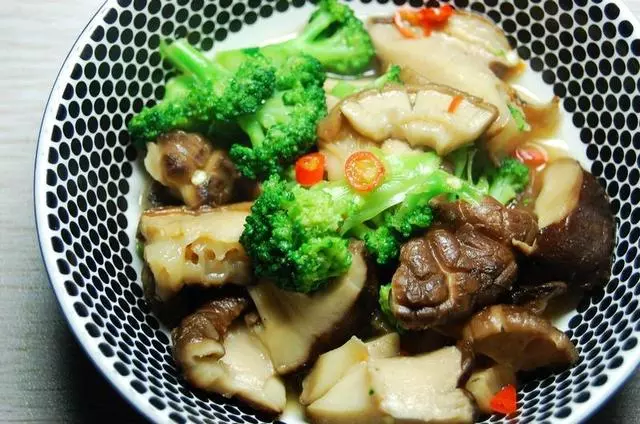 西蘭花這18種吃法,很多第一次見,一周吃幾次,氣色變好還養顏!