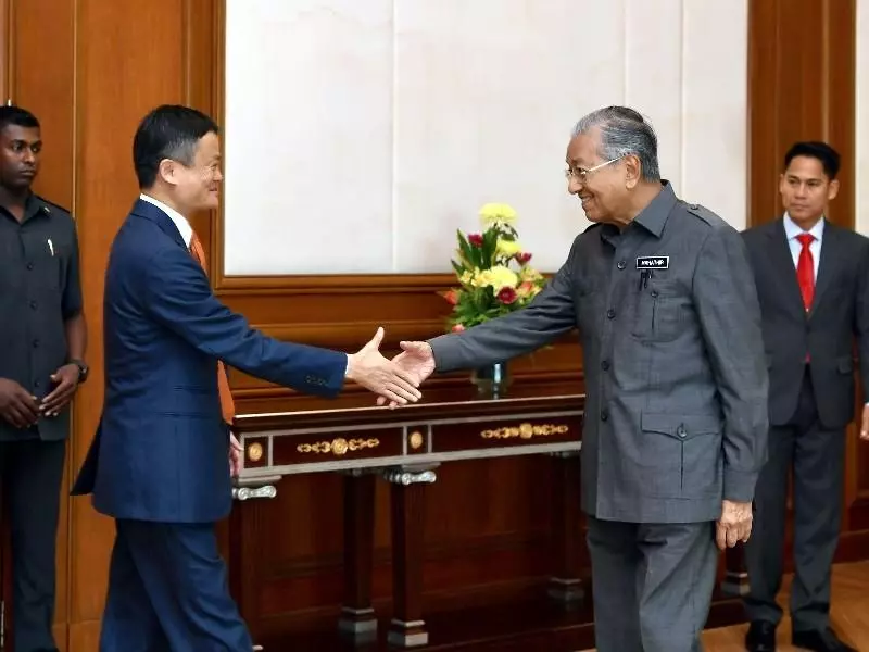 中國人民日報撰文,兩個字精確形容馬哈迪!